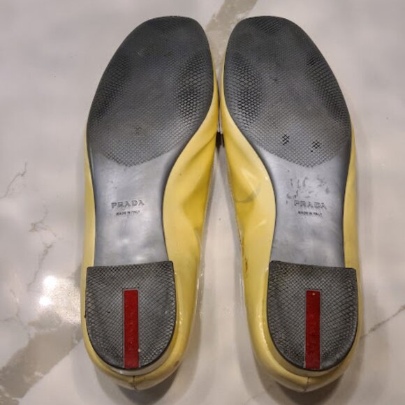 Prada *Vintage* 90s Yellow Patent Leather Logo Loafers EU 39.5/ US 9 or 9.5 - Picture 2 of 8